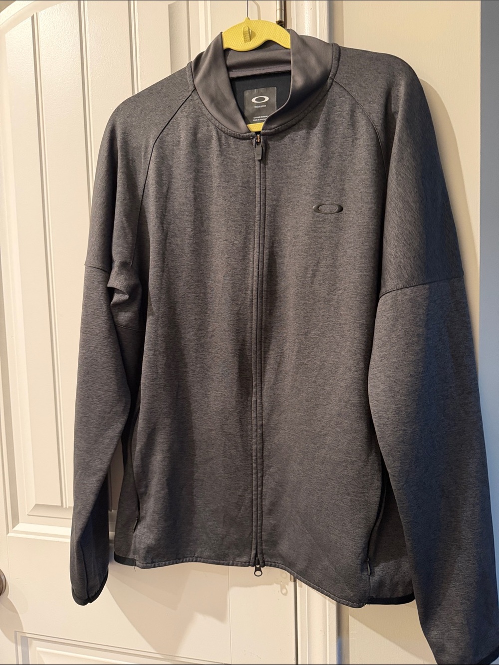 Oakley Zip Up Jacket Size Large